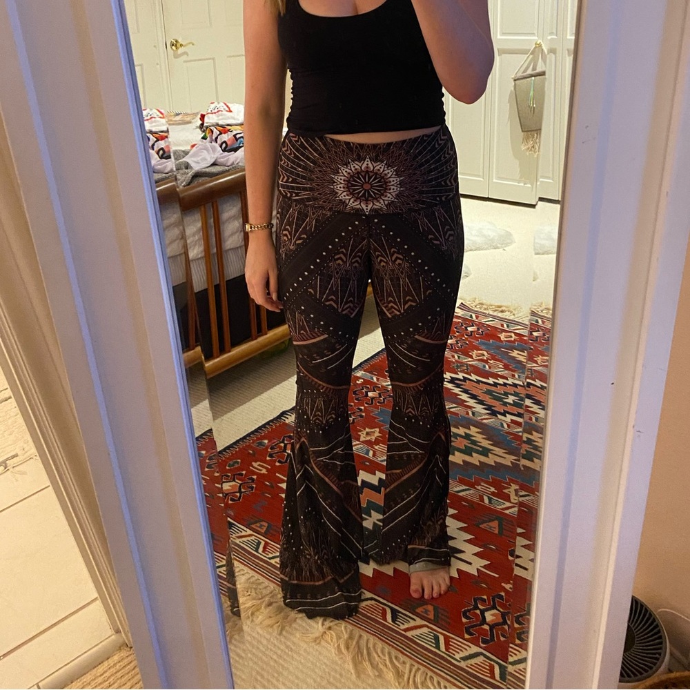 Yoga Democracy Flare Yoga pants